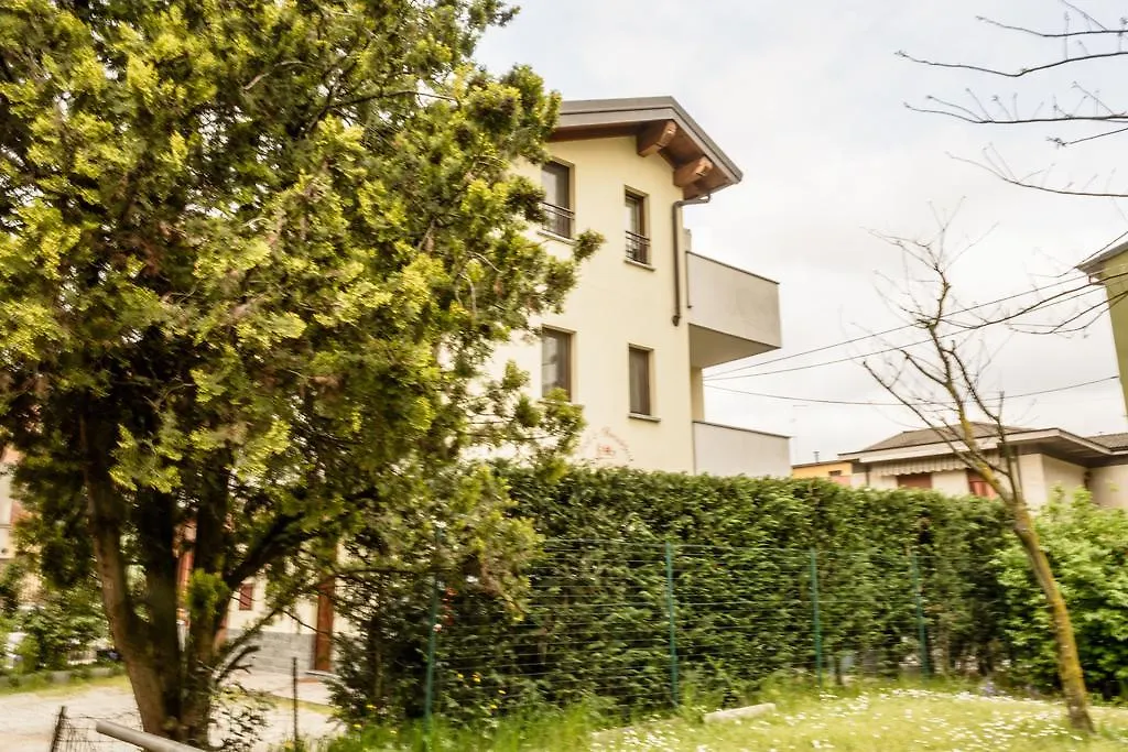 Bed And Breakfast Linate Peschiera Borromeo Apartment