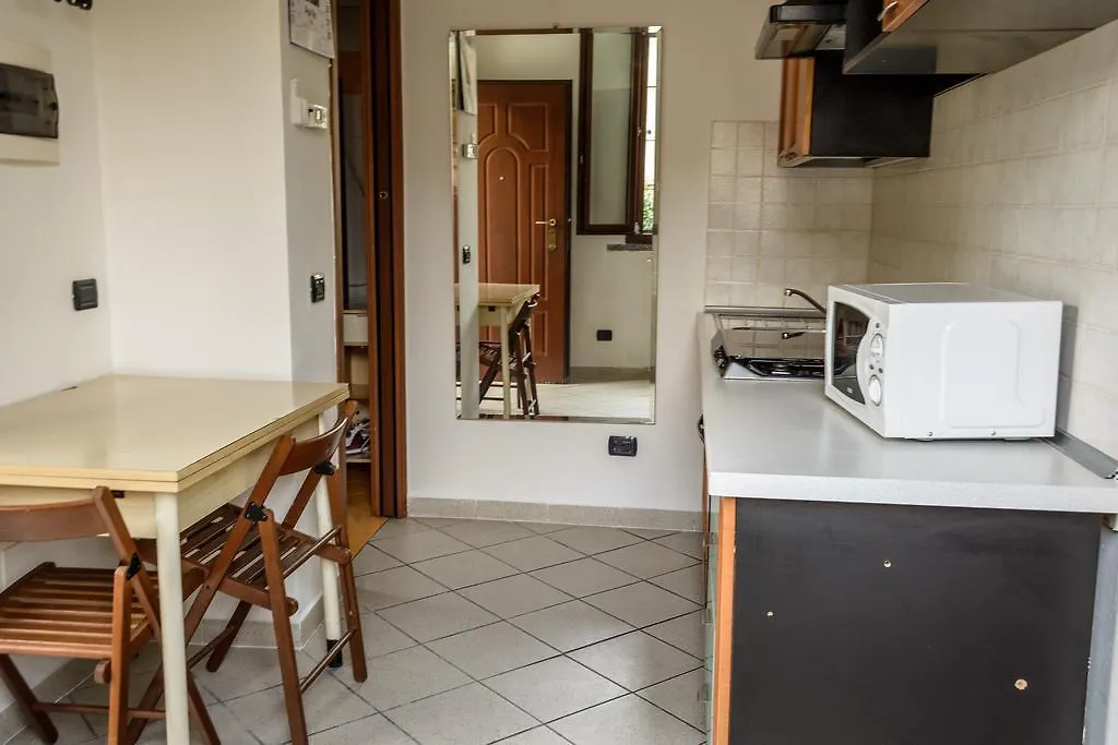 Bed And Breakfast Linate Peschiera Borromeo Apartment